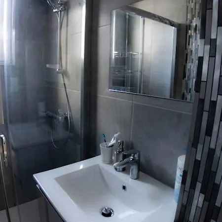 公寓 Cocooning Chez Corinne , 热拉梅